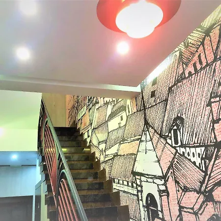 4 De Autor Διαμέρισμα *