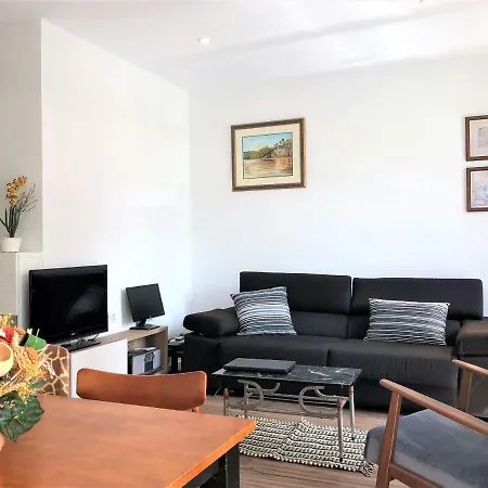 Apartment 4 De Autor *