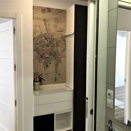 4 De Autor アパート *