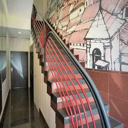 4 De Autor アパート *