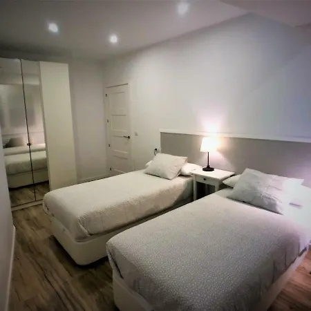 4 De Autor Apartment *