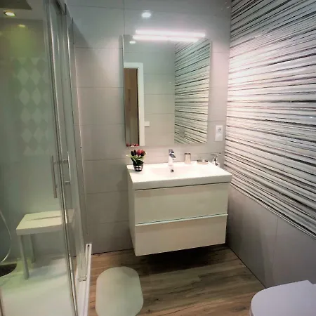 Apartment 4 De Autor *