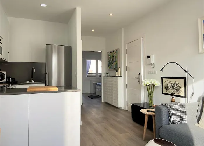 4 De Autor Daire Lugo